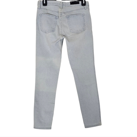J Brand Capri Skinny Mid Rise Bleached Striped Blue Jeans 25 NWT - Picture 2 of 9